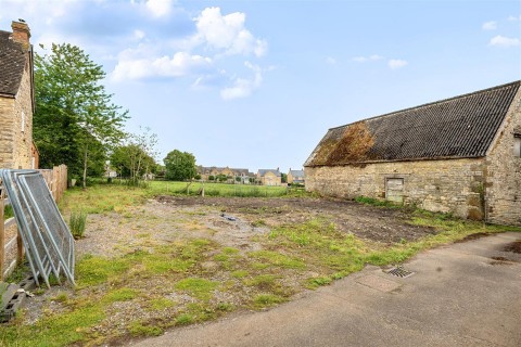 Click the photo for more details of Park Lane, Sulgrave, OX17