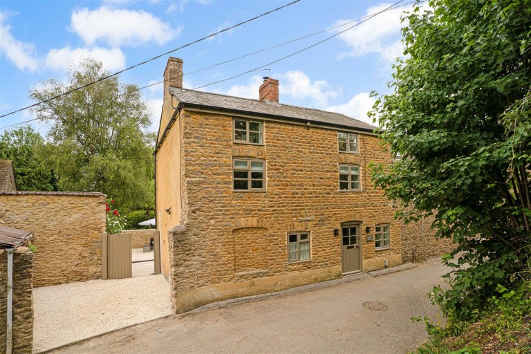 Images for Middle Barton, Oxfordshire