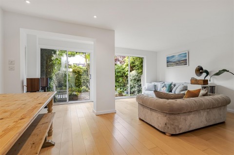 Click the photo for more details of Archway Court, Cambridge