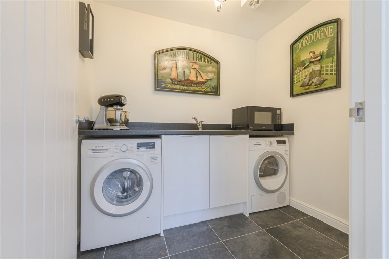 Images for Poplar Close, Overseal, DE12