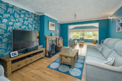 Click the photo for more details of Shorwell Isle of Wight
