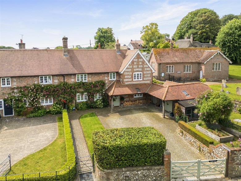 Click the photo for more details of Milton End, Winterborne Whitechurch, Blandford Forum
