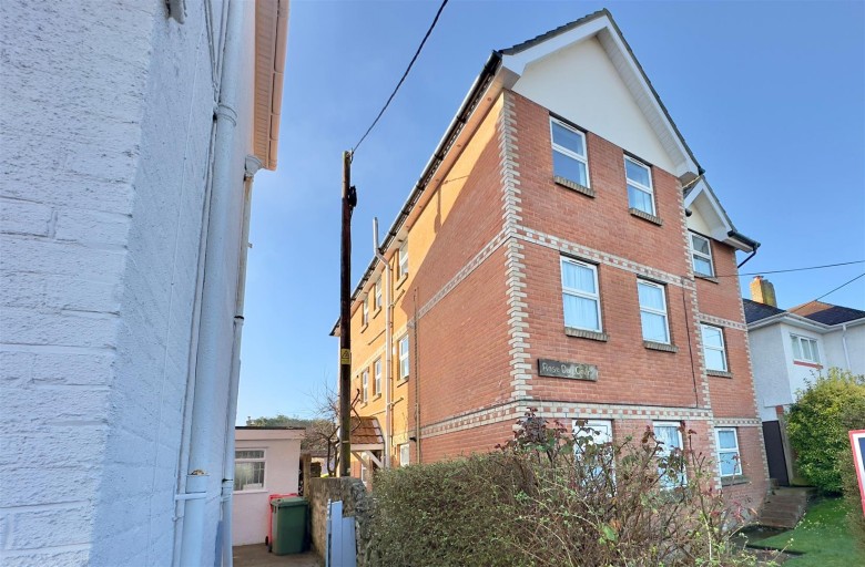 Click the photo for more details of Tennyson Road, Freshwater