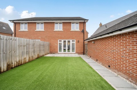 Click the photo for more details of Deerhurst Road, Daventry, NN11