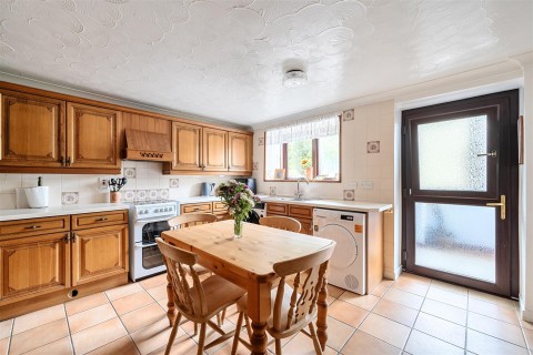 Click the photo for more details of 5 Fore Street, Penponds, Camborne