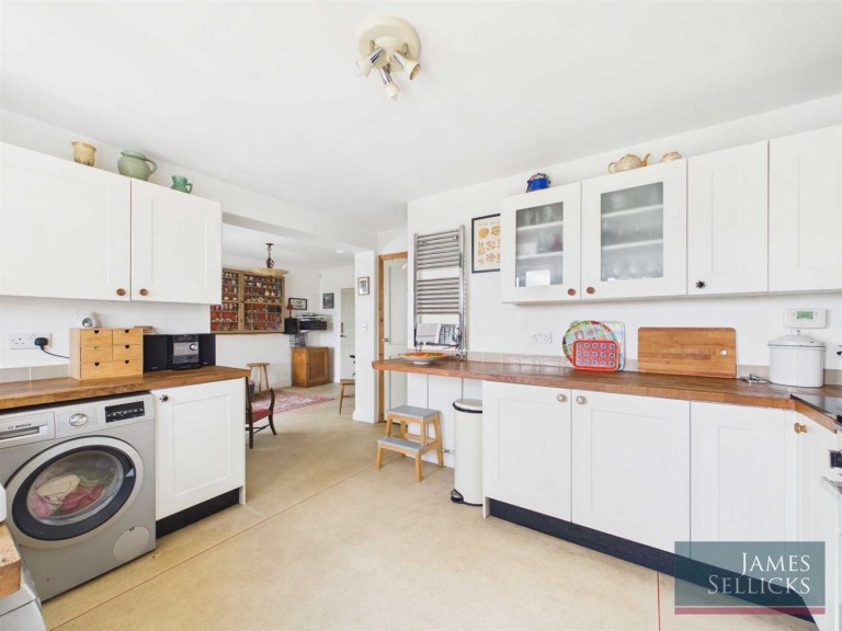 Images for 1 Mere Cottages, Houghton-On-The-Hill, Leicestershire