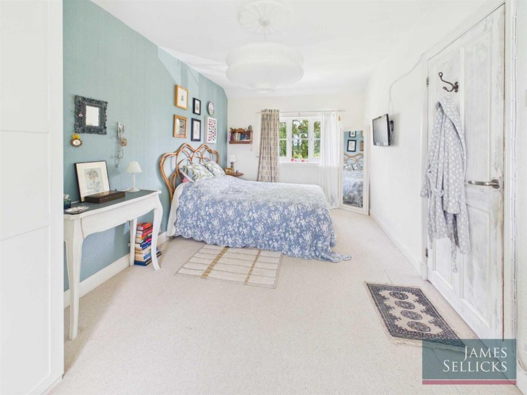 Images for 1 Mere Cottages, Houghton-On-The-Hill, Leicestershire