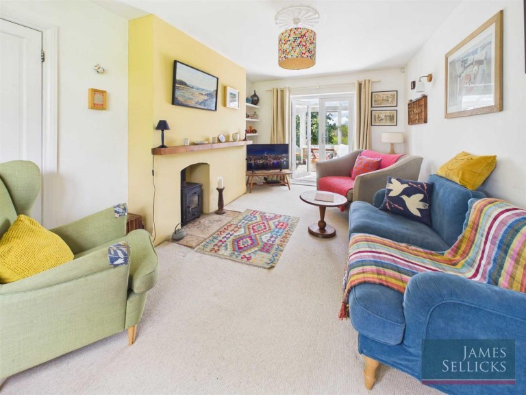 Images for 1 Mere Cottages, Houghton-On-The-Hill, Leicestershire