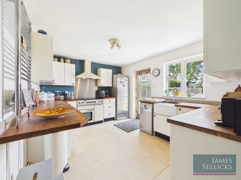 Images for 1 Mere Cottages, Houghton-On-The-Hill, Leicestershire