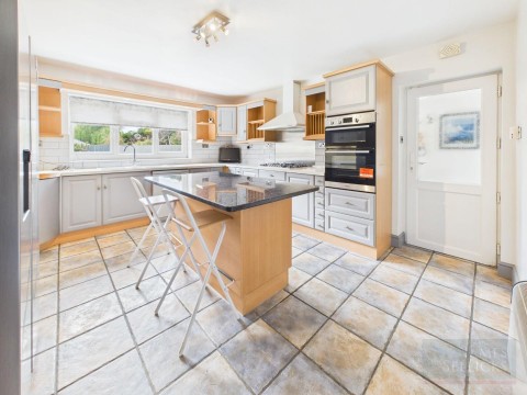 Click the photo for more details of Higher Green, Great Glen, Leicestershire