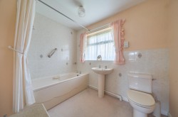 Images for Grovelands, Daventry, NN11