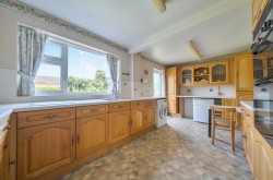 Images for Grovelands, Daventry, NN11