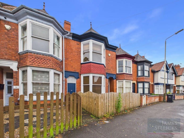 Click the photo for more details of Knighton Road, Stoneygate, Leicester