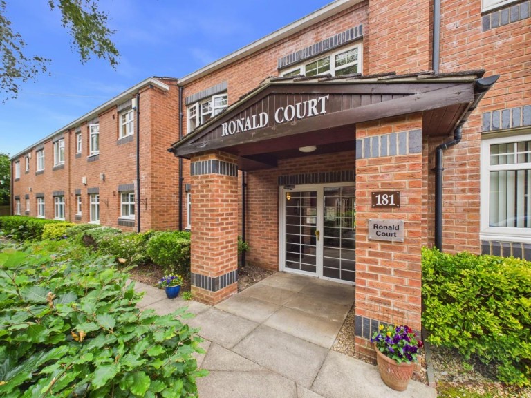 Images for Ronald Court, Avenue Road, Clarendon Park, Leicester