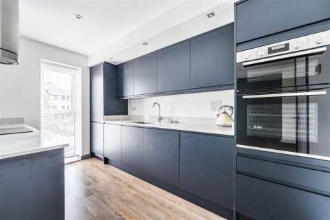 Click the photo for more details of Taw Wharf, Sticklepath, Barnstaple