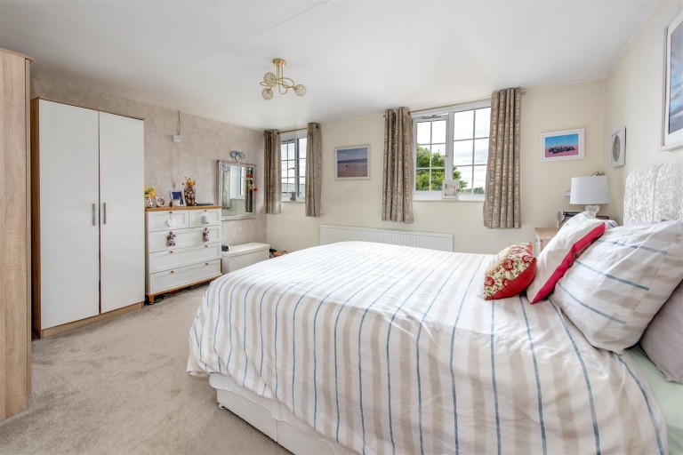 Images for Heatherton Park, Bradford On Tone, Taunton