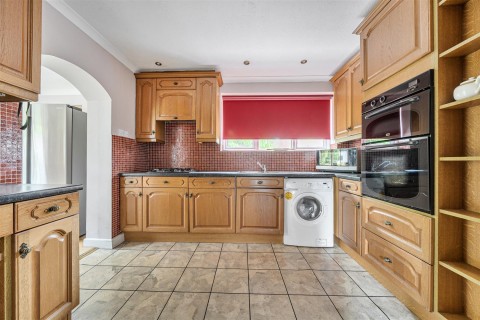 Click the photo for more details of Browning Road, Rugby, CV21