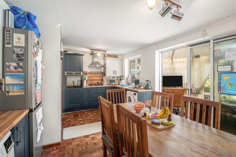 Images for Ironstones, Banbury