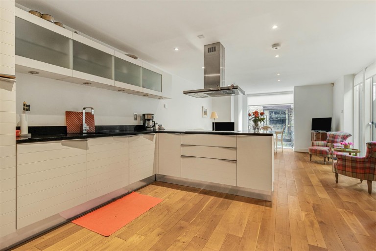 Images for Henslow Mews, Cambridge