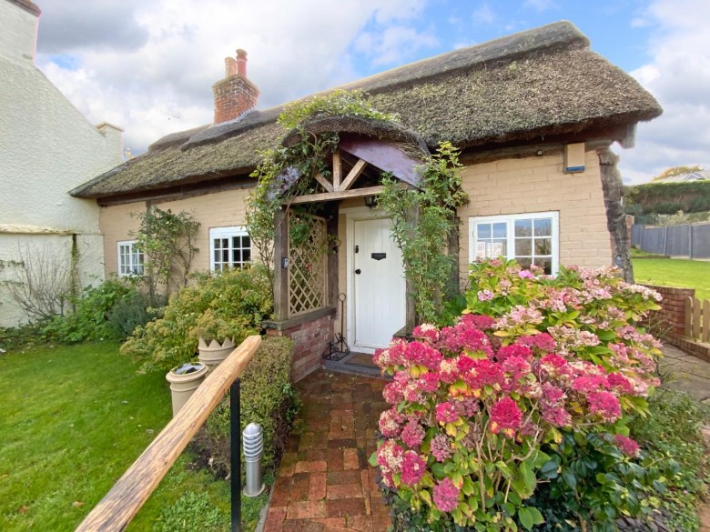 Click the photo for more details of Markfield Road, Groby, Leicestershire