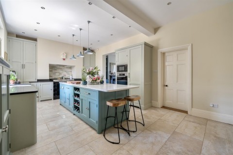 Click the photo for more details of The Green, Abthorpe, NN12