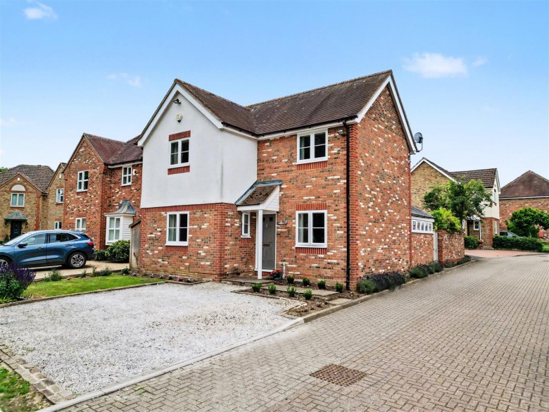 Click the photo for more details of Ash Green, Great Chesterford, Saffron Walden