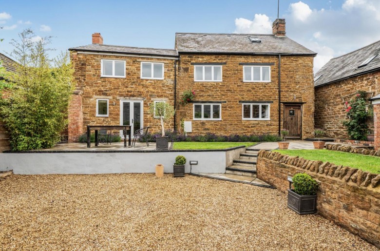Click the photo for more details of Bell Lane, Byfield, Daventry, NN11