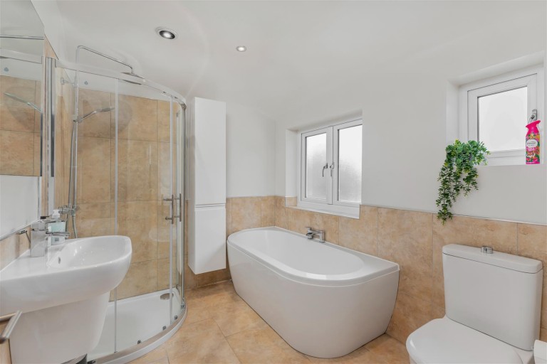 Images for Warwick Road, Banbury - No onward chain