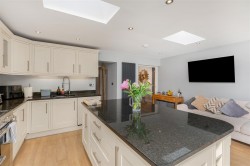 Images for Warwick Road, Banbury - No onward chain
