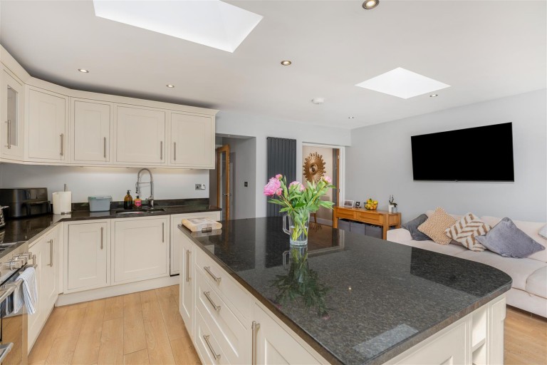 Images for Warwick Road, Banbury - No onward chain
