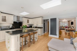 Images for Warwick Road, Banbury - No onward chain