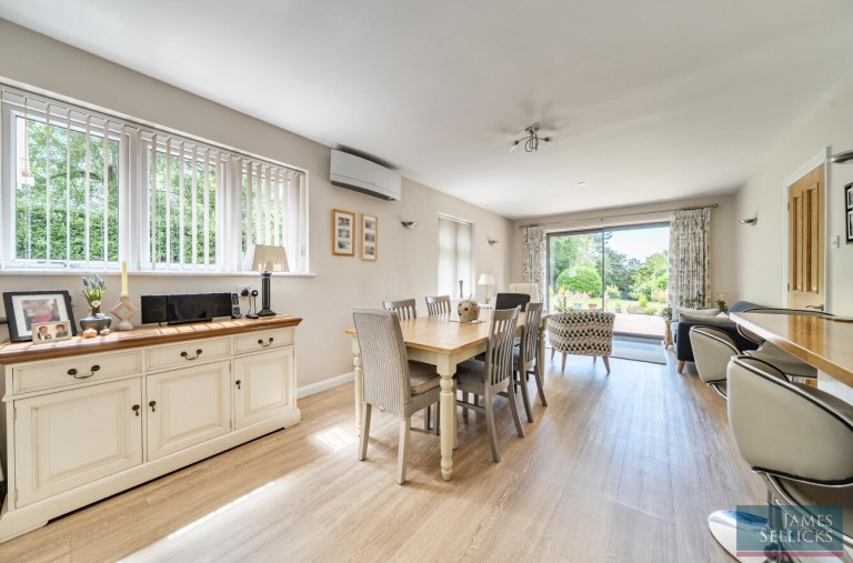 Images for The Woodlands, Market Harborough