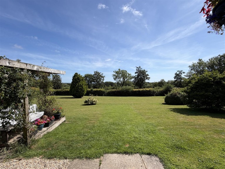 Images for Near Rackenford
