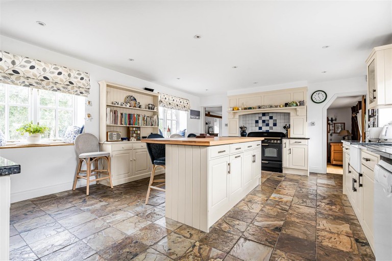 Images for Lower Road, Croydon, Royston