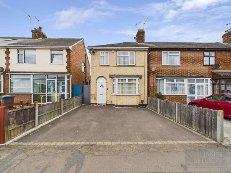 Click the photo for more details of Gleneagles Avenue, Rushey Mead, Leicester