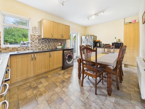 Click the photo for more details of Gleneagles Avenue, Rushey Mead, Leicester