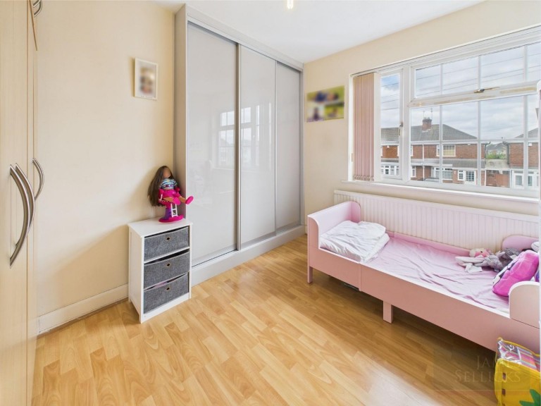 Images for Gleneagles Avenue, Rushey Mead, Leicester