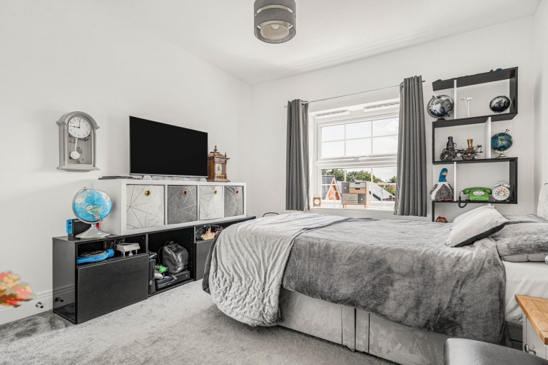 Images for Tutte Gardens, Newmarket