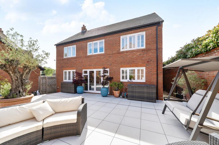 Images for Larbourne Park Road, Flore, Northampton, NN7