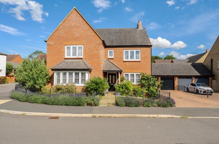 Images for Larbourne Park Road, Flore, Northampton, NN7