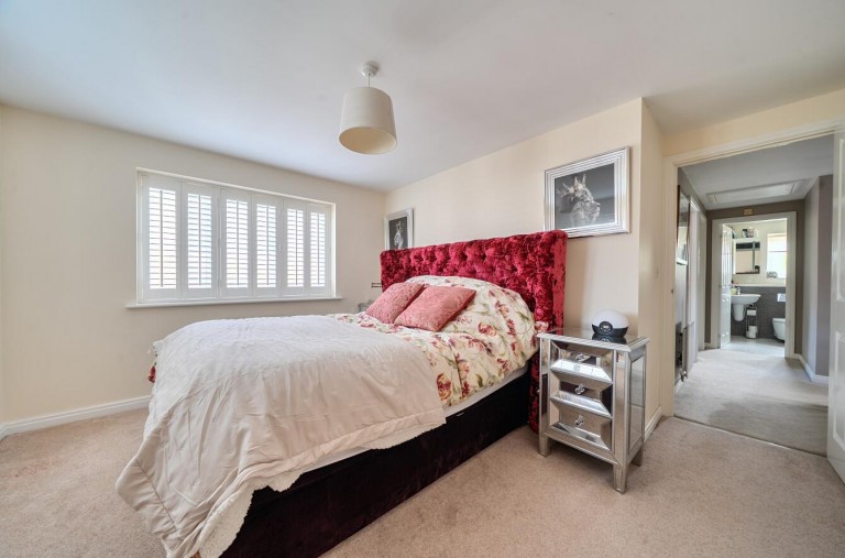 Images for Larbourne Park Road, Flore, Northampton, NN7