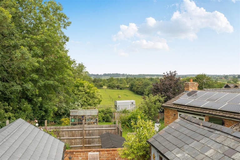 Images for Helmdon Road, Wappenham, NN12