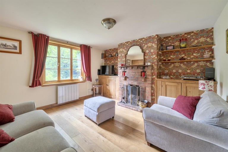 Images for Helmdon Road, Wappenham, NN12