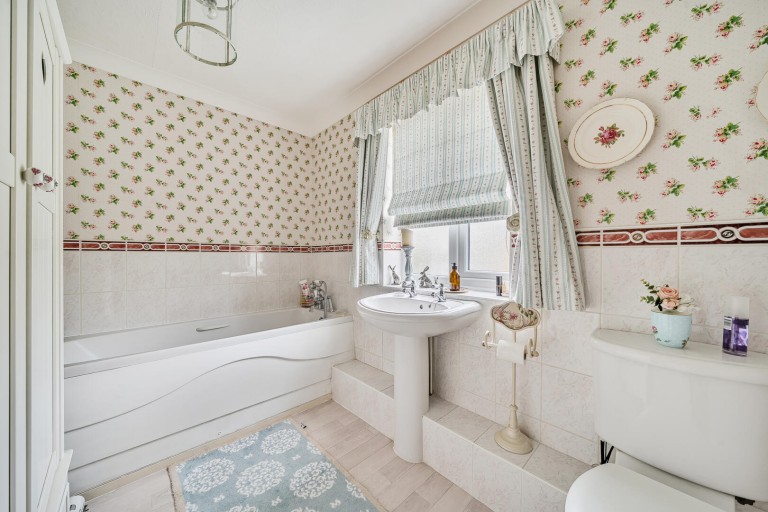 Images for Court Farm Close, Winsham, Chard