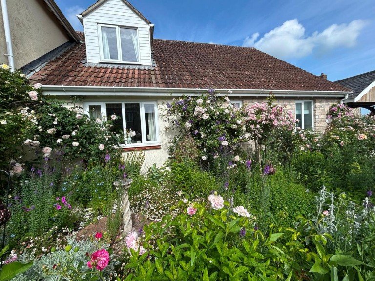 Images for Court Farm Close, Winsham, Chard