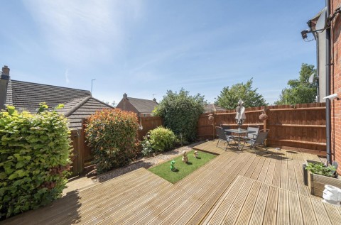 Click the photo for more details of Farnborough Drive, Daventry, NN11