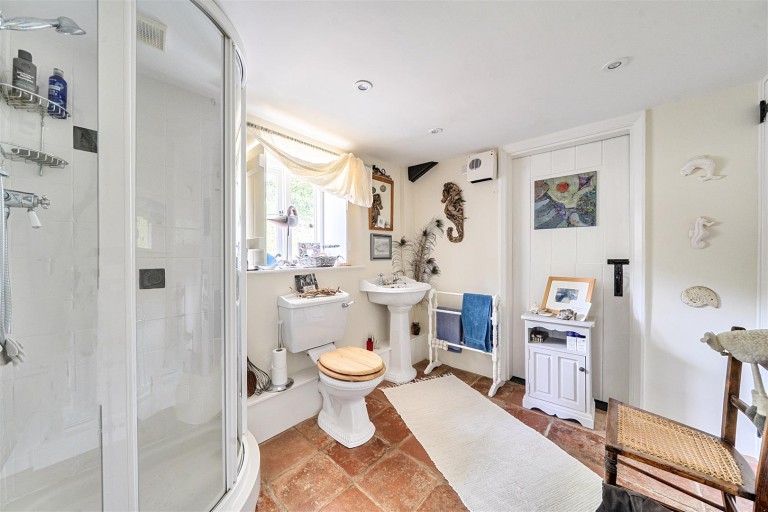 Images for Silverton, Exeter