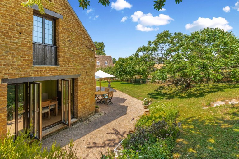 Images for Chapel Lane, Balscote - Ideal for home workers