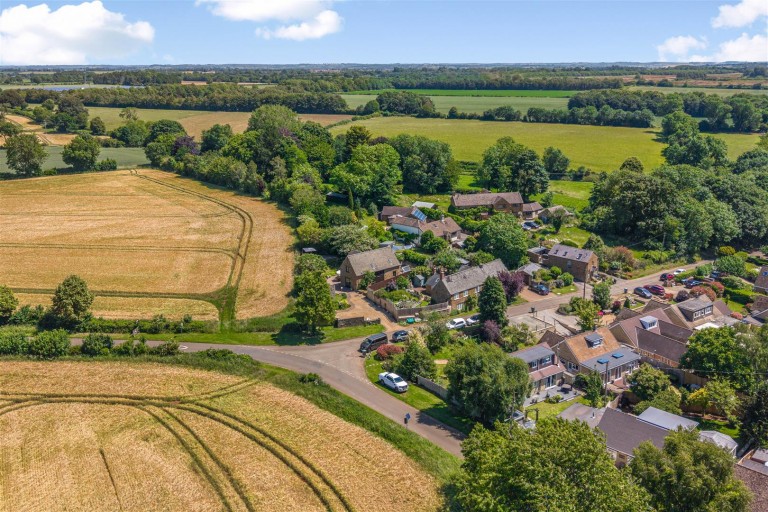 Images for Chapel Lane, Balscote - Ideal for home workers