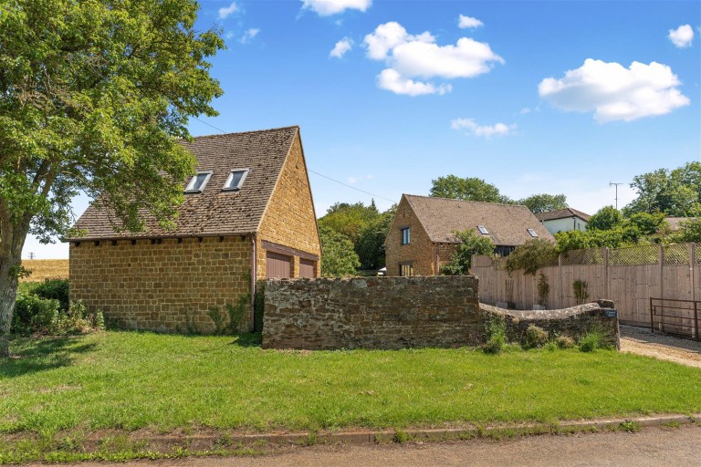 Images for Chapel Lane, Balscote - Ideal for home workers